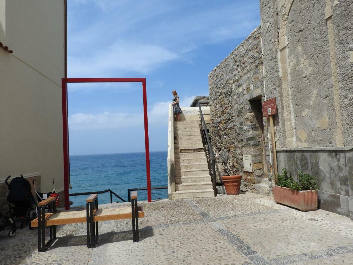 Terrazza Piazzetta Piazza Francesco Crispi Villa Cefalù Exterior foto